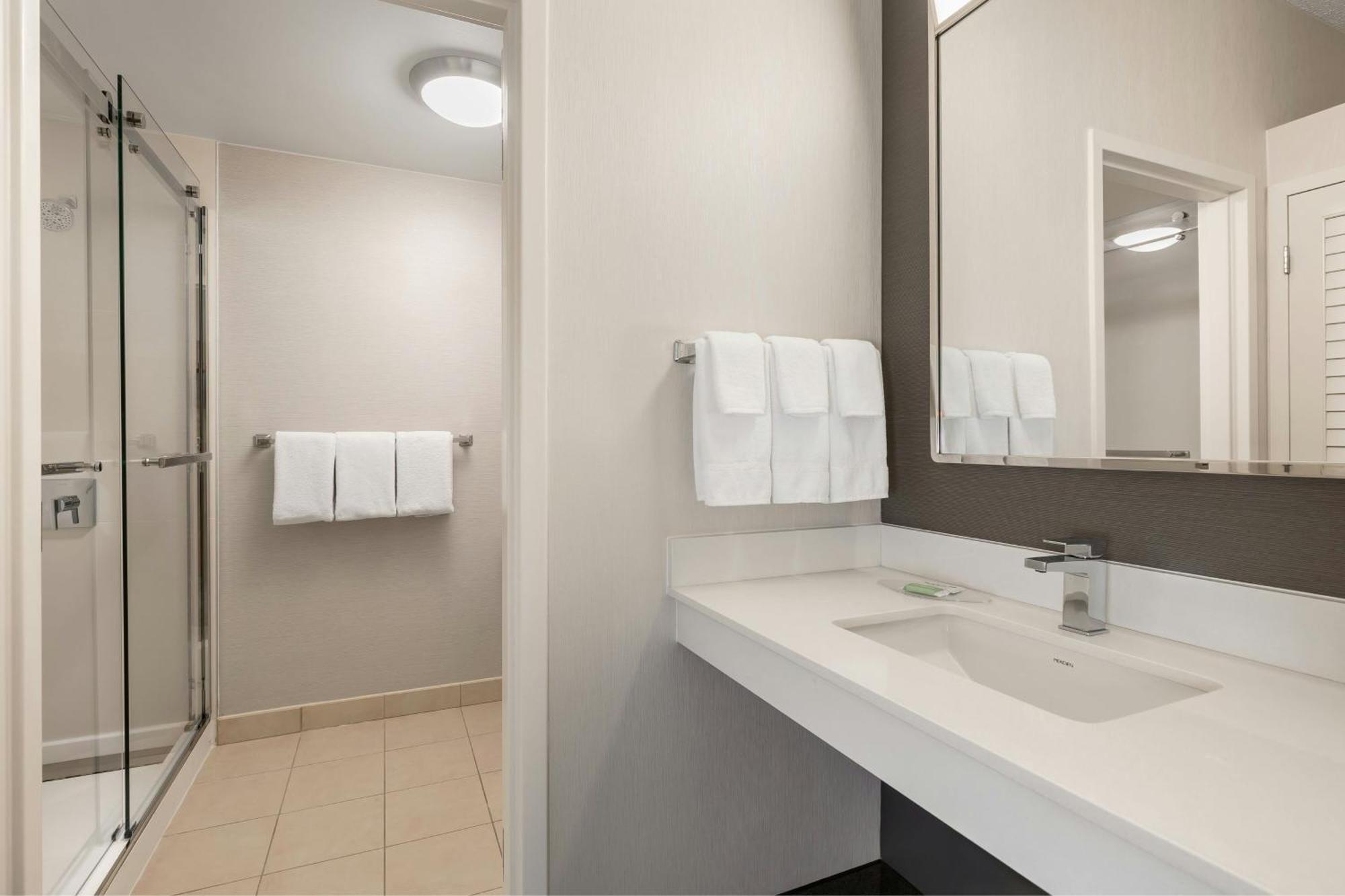 Courtyard By Marriott Minneapolis-St. Paul Airport Mendota Heights Esterno foto