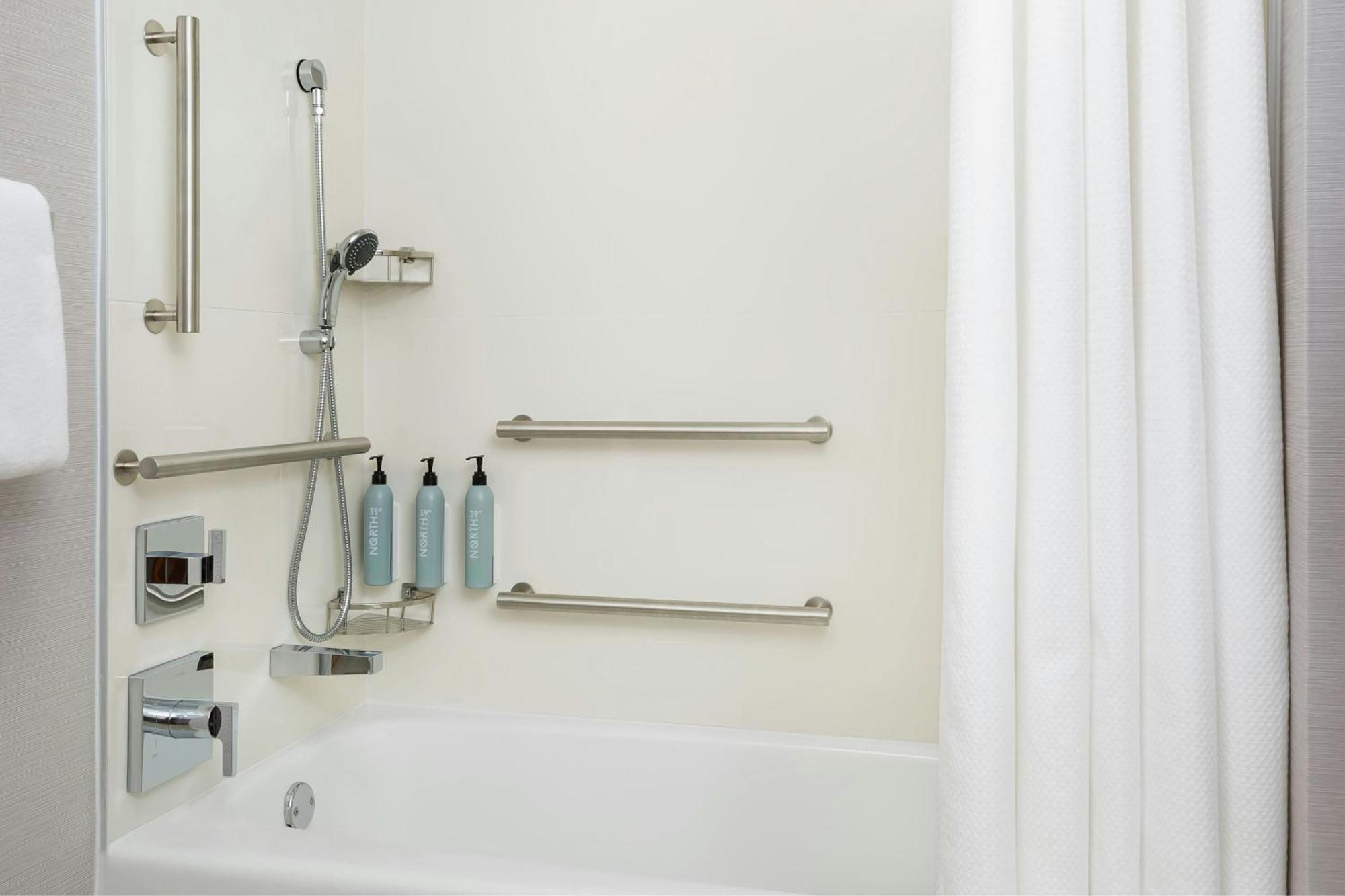 Courtyard By Marriott Minneapolis-St. Paul Airport Mendota Heights Esterno foto