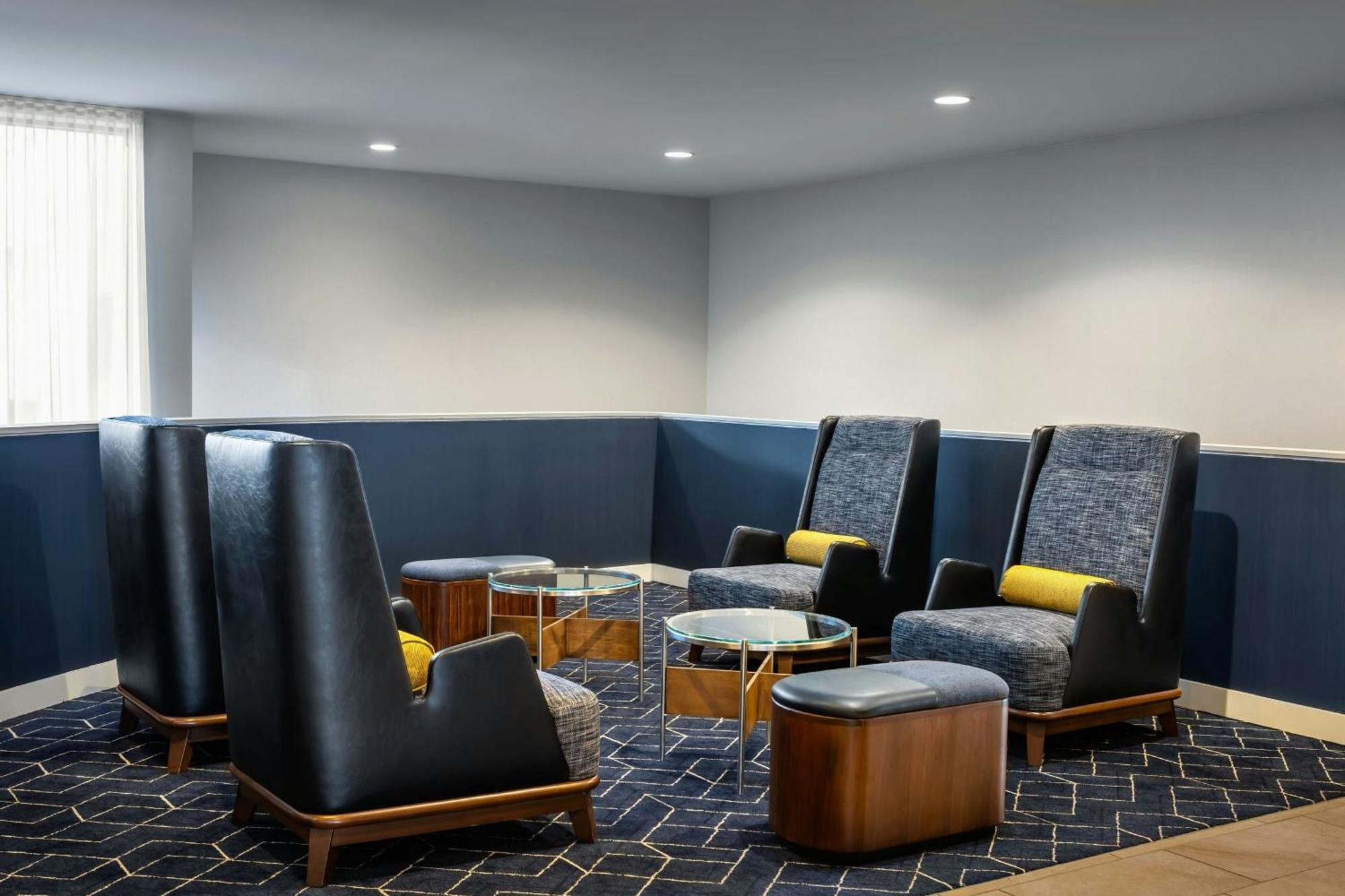 Courtyard By Marriott Minneapolis-St. Paul Airport Mendota Heights Esterno foto